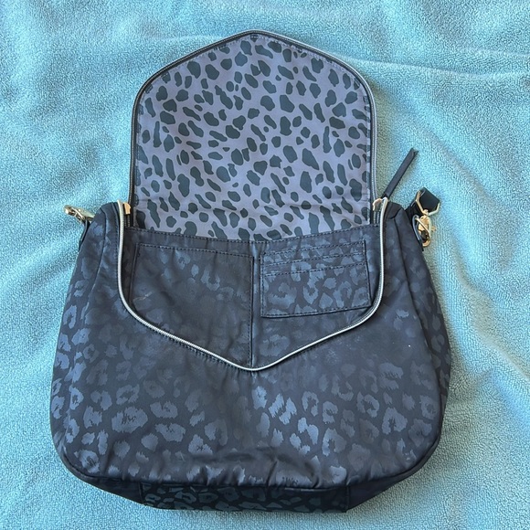 Stella and Dot Lady Boss handbag animal print - Picture 3 of 6